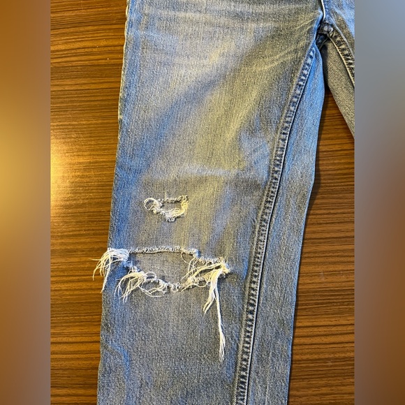 We the Free low rise distressed light wash jeans - Size 26 - Picture 6 of 10